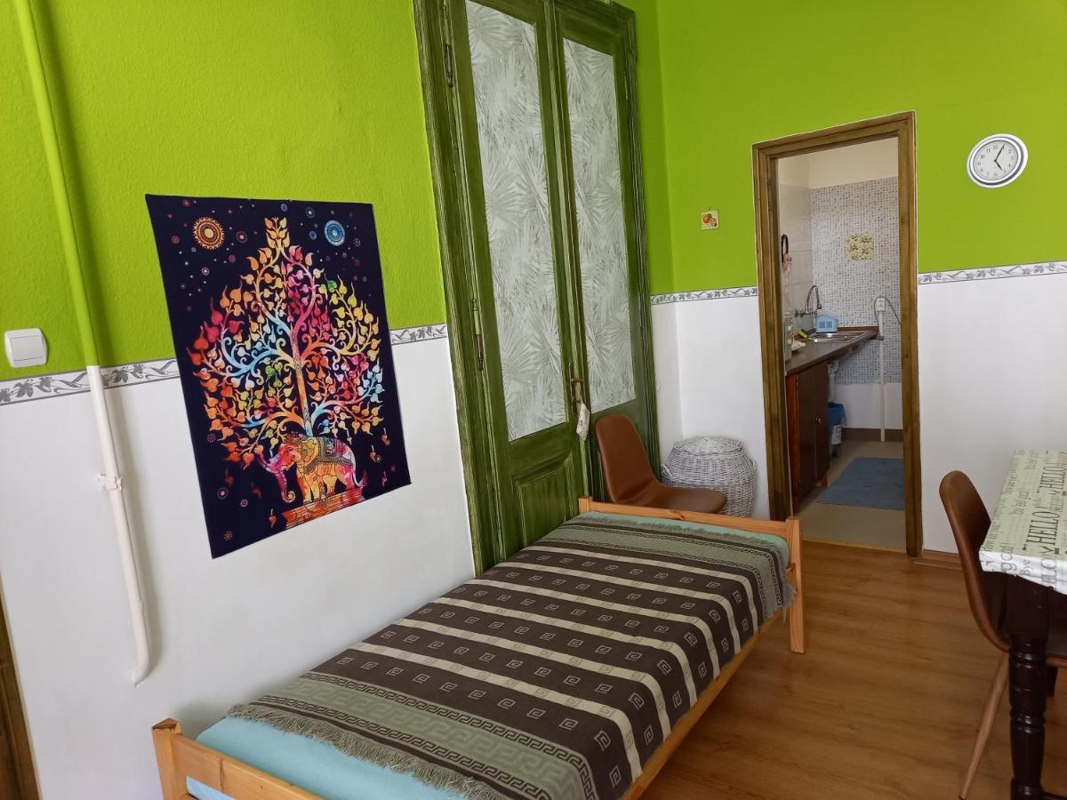 Gabor Vendeghaz Apartment Eger Exterior foto